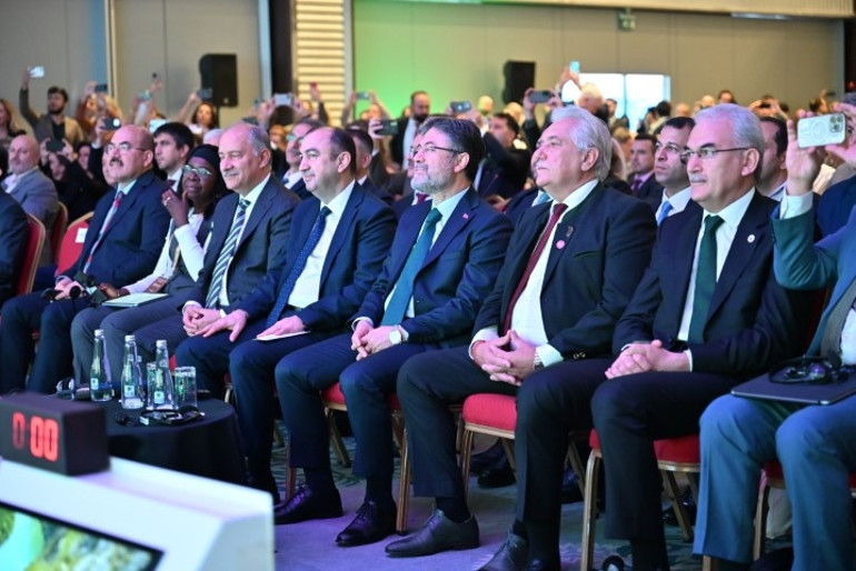 Dünya ormancılığının geleceğine yön verecek buluşma başladı