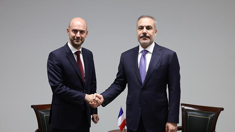 Dışişleri Bakanı Hakan Fidandan peş peşe temaslar