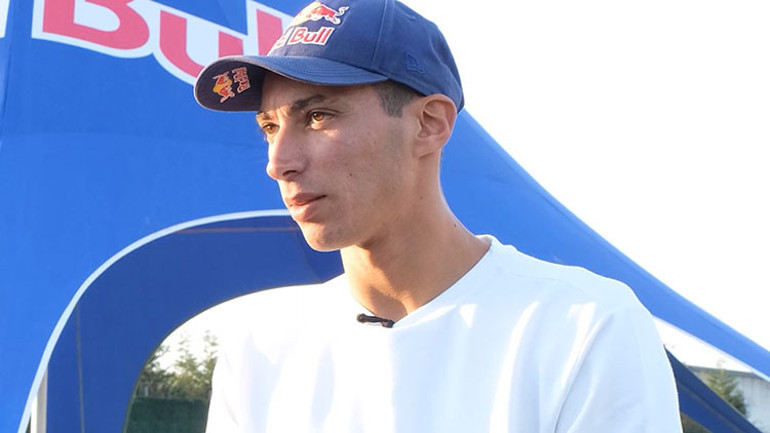 Dünya Şampiyonu Toprak Razgatlıoğlu, Spor Arenaya konuştu MotoGP itirafı: Çok zor olacak | Bulegaya eleştirinin dozunu kaçırdık Bana dedi ki...