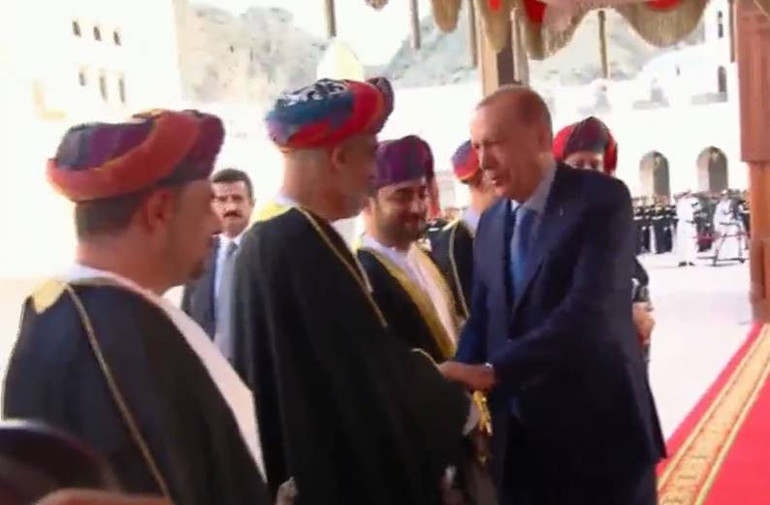 Resmi tören sırasında çekilen fotoğraflar