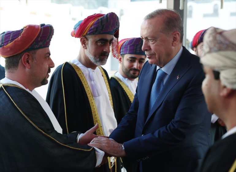 Cumhurbaşkanı Erdoğan, Umman Sultanı ile bir araya geldi