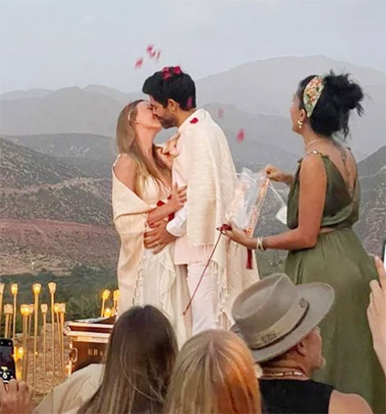 Bir zamanlar hızlı hayatından başı dönüyordu... Huzuru doğduğu topraklarda buldu... Şimdi çiftçiliğin dersini veriyor