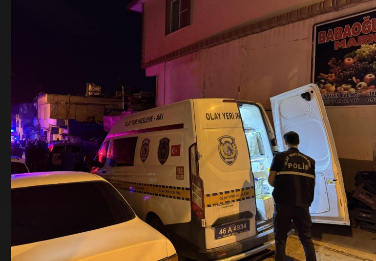 Boşanma sonrası katliam yaptı Eski eşini ve kayınvalidesini öldürdü, üvey kızını yaralayıp intihara kalkıştı