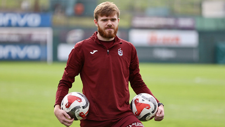 Batagovdan transfer açıklaması: Trabzonspordan ayrılıp başka bir takım ve lige gitmek gibi bir düşüncem yok