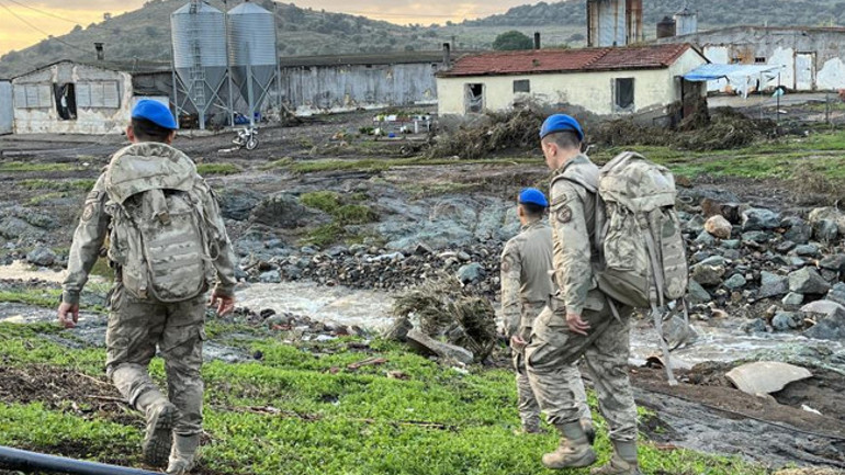 Foça'da sel bölgesinden görüntü