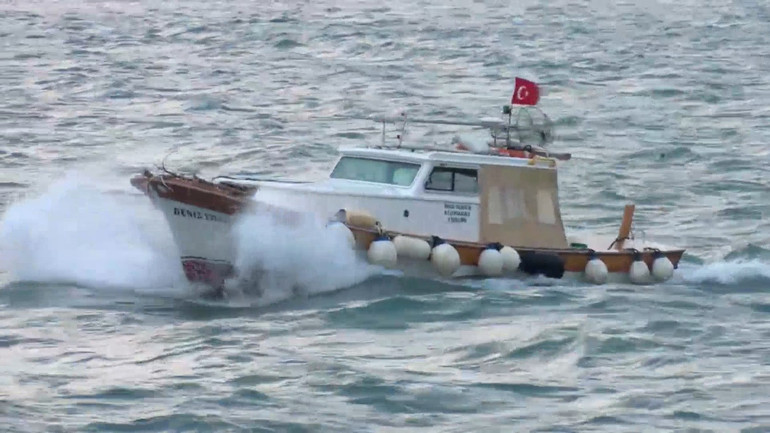Son dakika... Meteorolojiden İstanbul için sarı kodlu uyarı: Su baskınlarına dikkat Beklenen yağış başladı, trafik kilit...