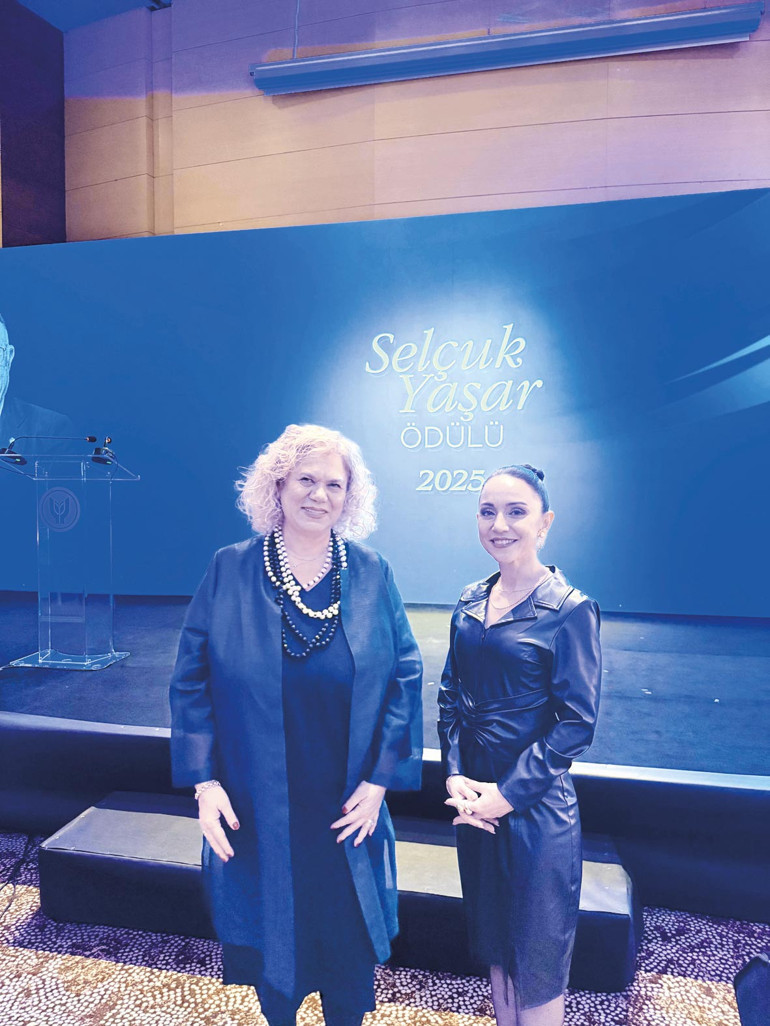 Bilimle sanayi arasında köprü kurdu... Selçuk Yaşar ödülü Prof. Dr. Elif Uysal’a verildi