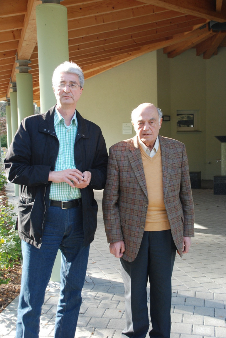 Merz yabancılardan şikayet ede dursun Mainz kenti Yılmaz Atalay’ı unutmadı