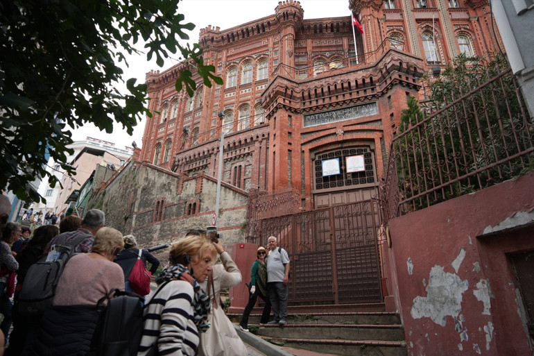 571 yıllık Fener Rum Okulu, yeni bina arıyor Güçlendirme maliyetini karşılayamadı... MEBden 90 gün içinde boşaltın yazısı gitti