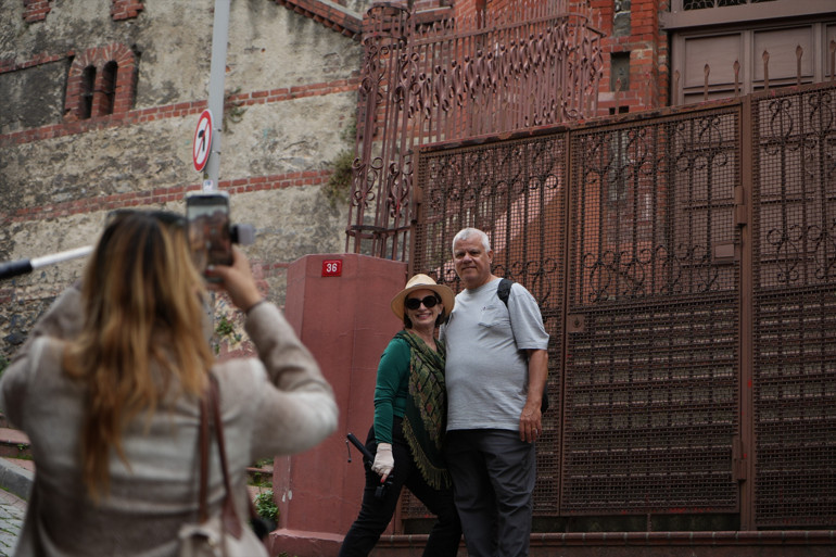 571 yıllık Fener Rum Okulu, yeni bina arıyor Güçlendirme maliyetini karşılayamadı... MEBden 90 gün içinde boşaltın yazısı gitti