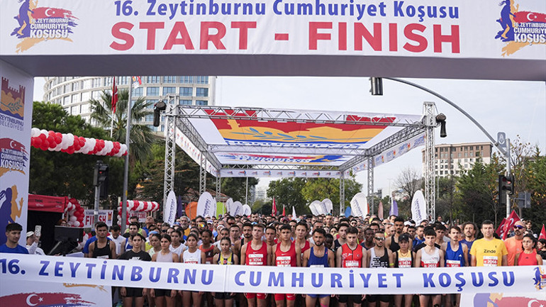 Bakan Bak: Gelin spor yapalım, kendimiz mutlu hissedelim ve sağlıklı olalım