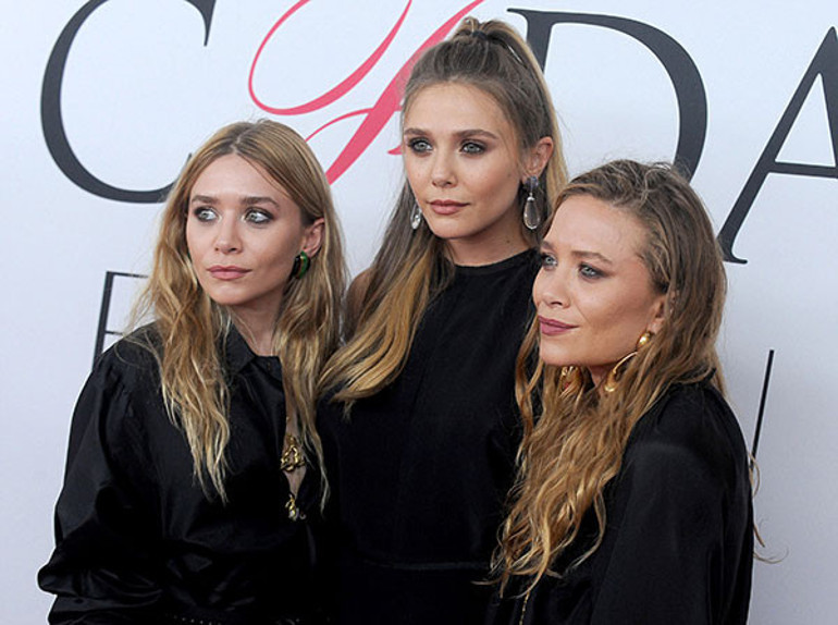 Ünlü oyuncu kıyafete hiç para vermiyor… ‘İkiz ablalarımın eskilerini giyiyorum’