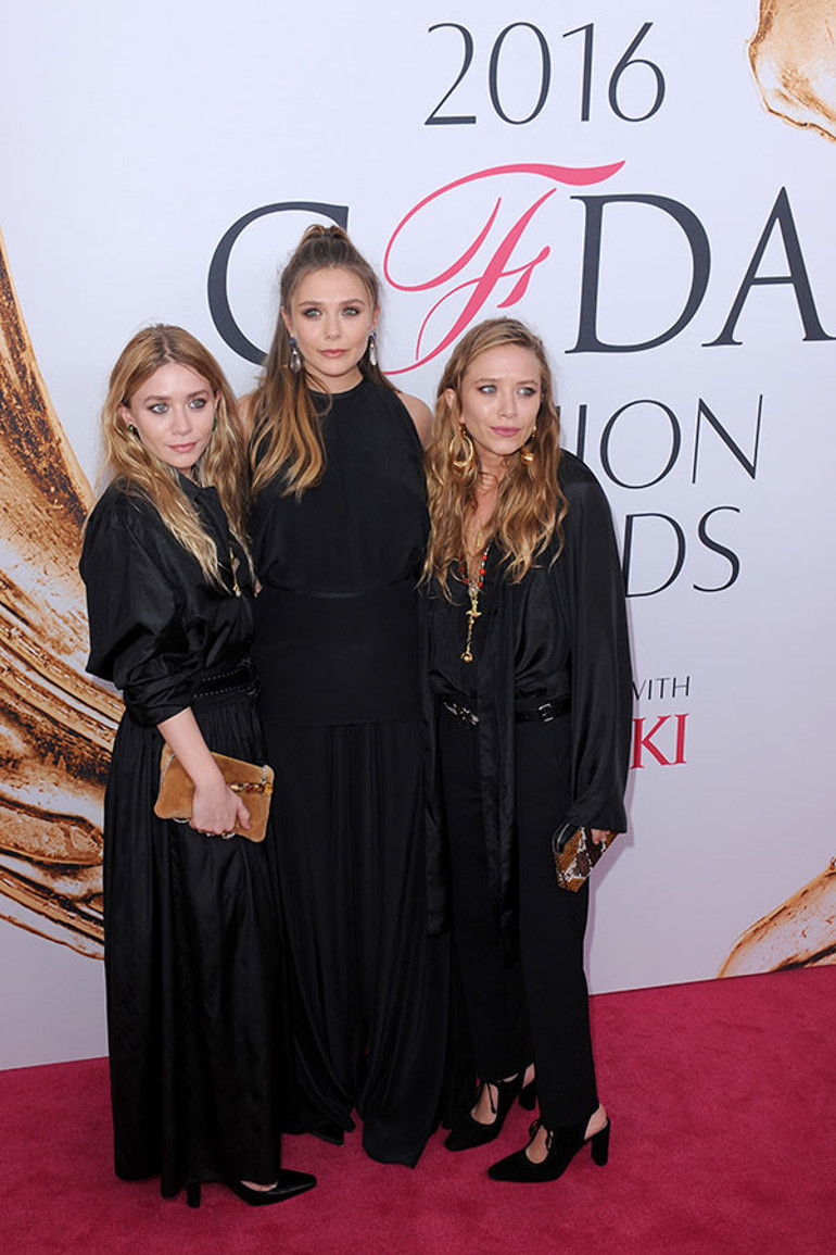 Ünlü oyuncu kıyafete hiç para vermiyor… ‘İkiz ablalarımın eskilerini giyiyorum’