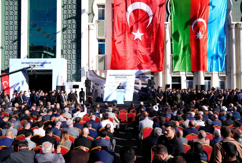 Zeynebiye Camii açılışından görüntü