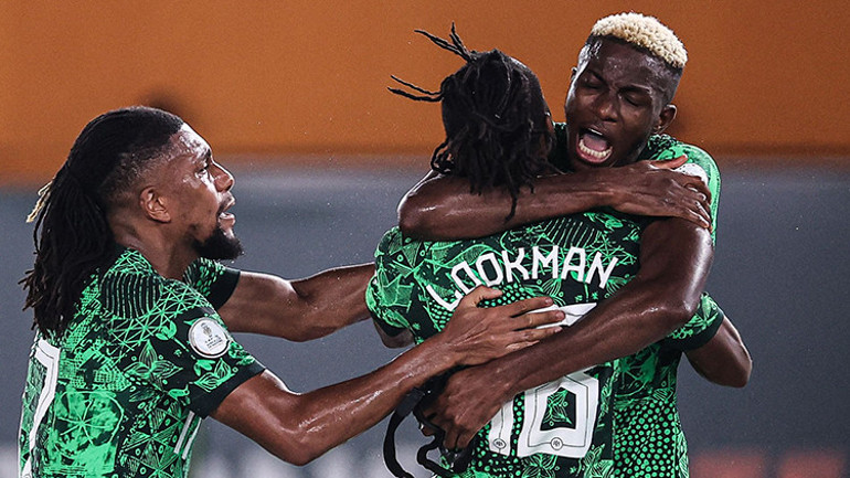 Galatasarayda transfer sürprizi Barış Alper yerine Osimhenin istediği yıldız