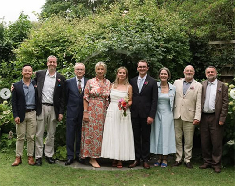 Eski çocuk yıldız üniversite diplomasını alıp yuvasını kurdu: Karısının adını sakladı... Sadece baş harfini söyledi