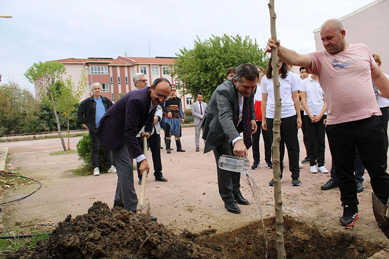 CUMHURİYET BAYRAMI COŞKUYLA KUTLANIYOR
