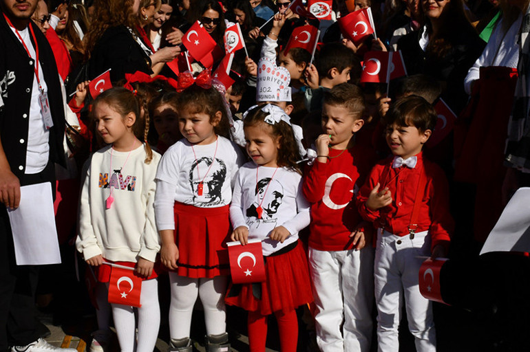 CUMHURİYET BAYRAMI COŞKUYLA KUTLANIYOR