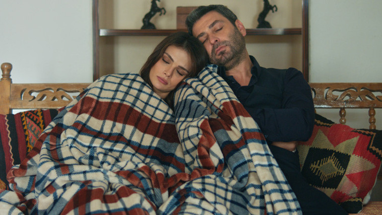 Uzak Şehirde Sezen Aksu sürprizi