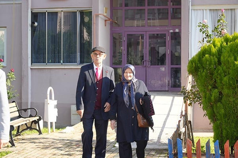 Cumhuriyet Bayramı coşkuyla kutlanıyor Türk bayrağı uzaydan görüntülendi: Şehit ailesini duygulandıran sürpriz