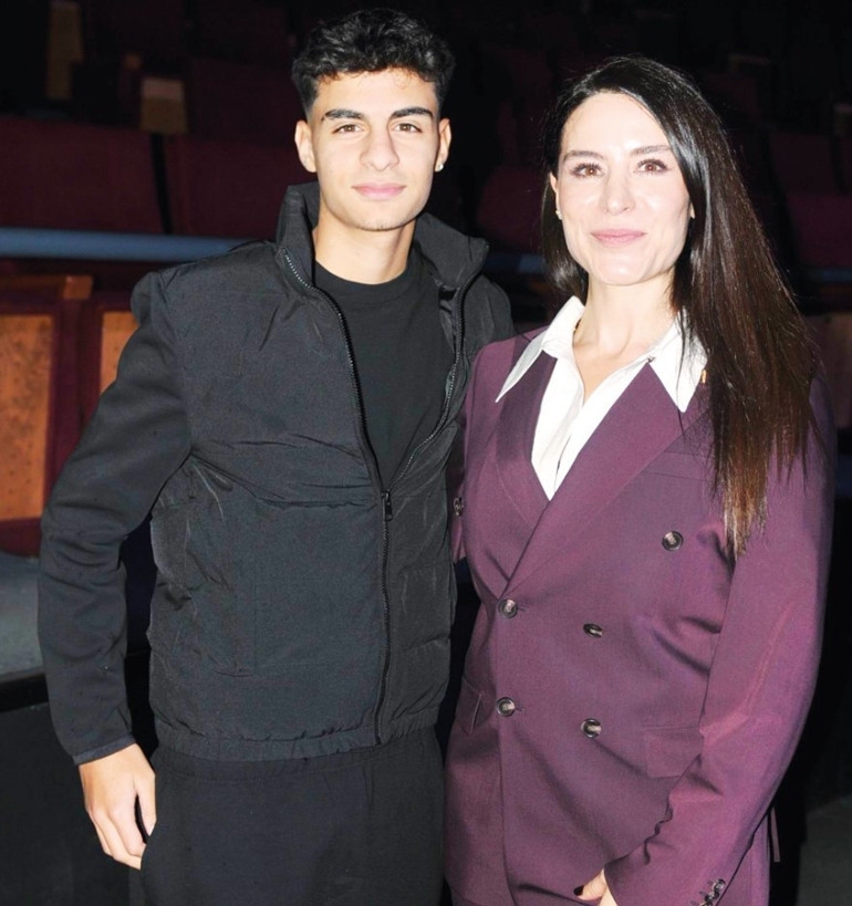 Oyuncu değil futbolcu