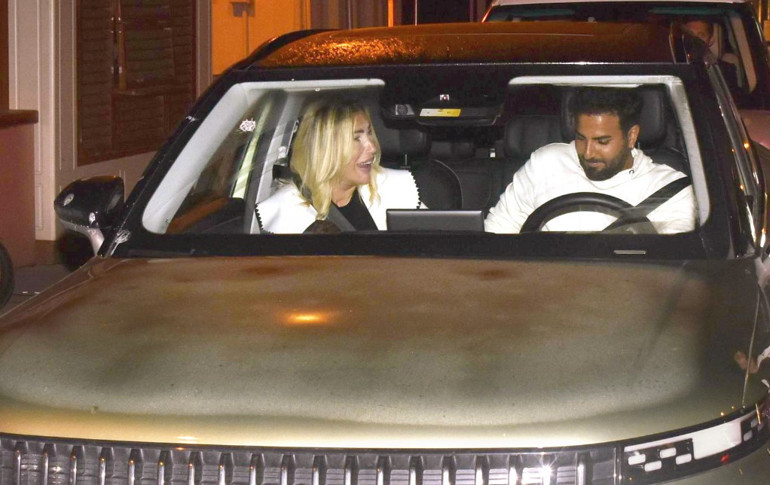 3.5 milyon TLik yeni araçla akşam gezmesi