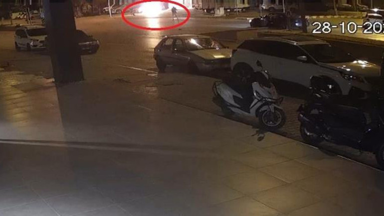 Motosiklet sürücüsünü alevler içinden böyle kurtardı: Kahramanlık değil, insanlık görevi