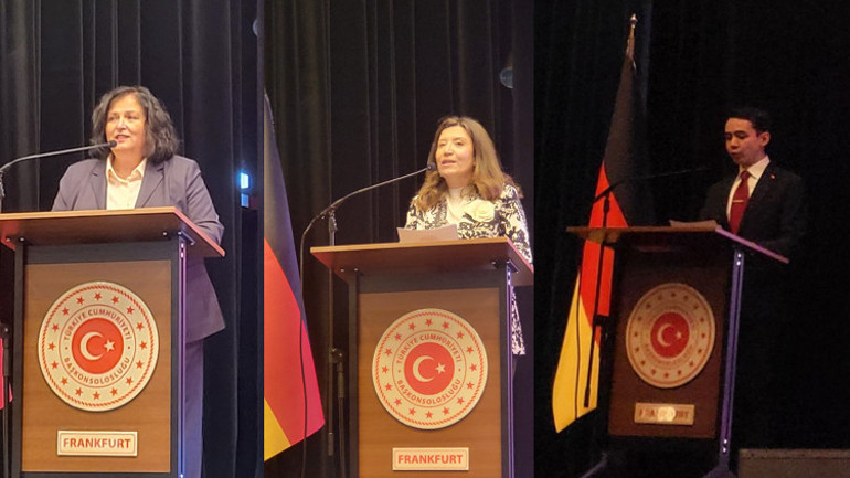 102nci yıl Frankfurt’ta da kutlandı