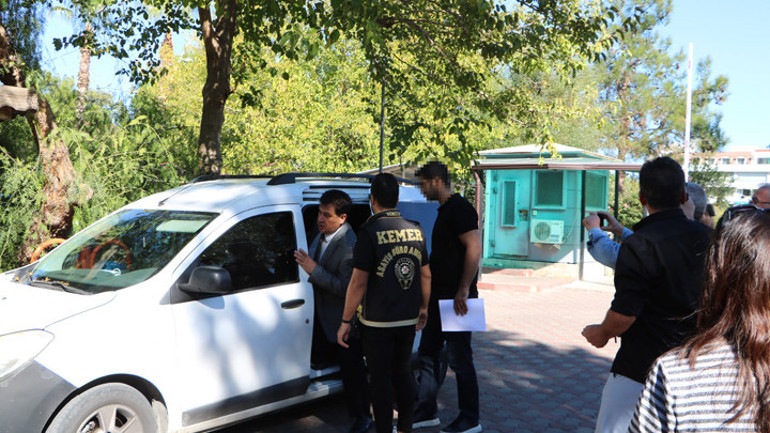 Kemer'de eski belediye başkanına yönelik soruşturma