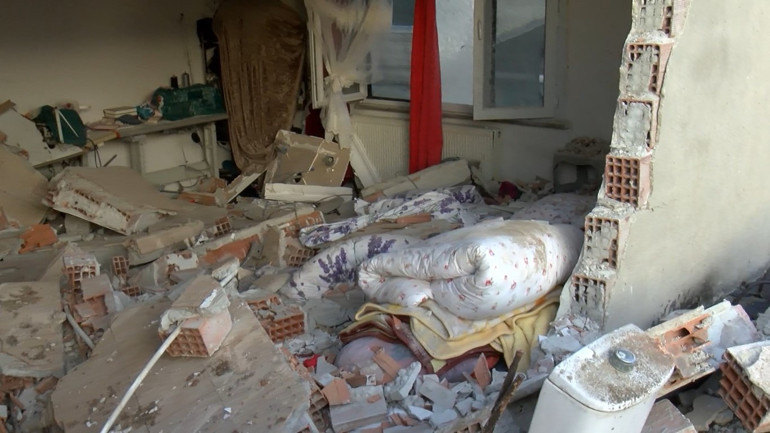 Gelen ekipler olay yerinde çalıştı