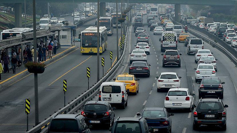 İstanbul Valiliği duyurdu: Pazar günü bazı yollar trafiğe kapanacak