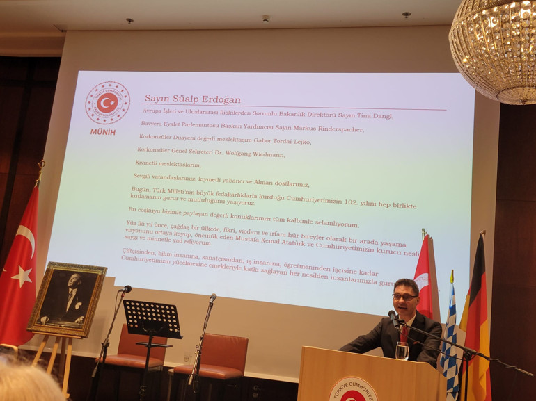 Münih’te Cumhuriyet’in 102. Yılı Coşkuyla Kutlandı