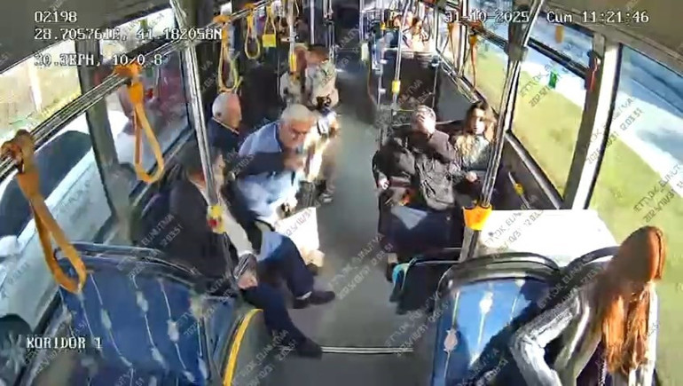 İETT otobüsündeki cinayet kamerada: Defalarca bıçaklayıp öldürdü