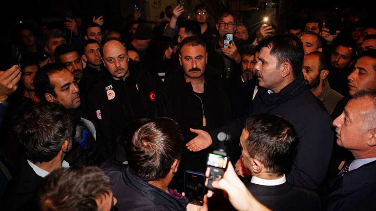 Son dakika... Gebzede bir binada çatırtı sesleri: Bina tahliye edildi