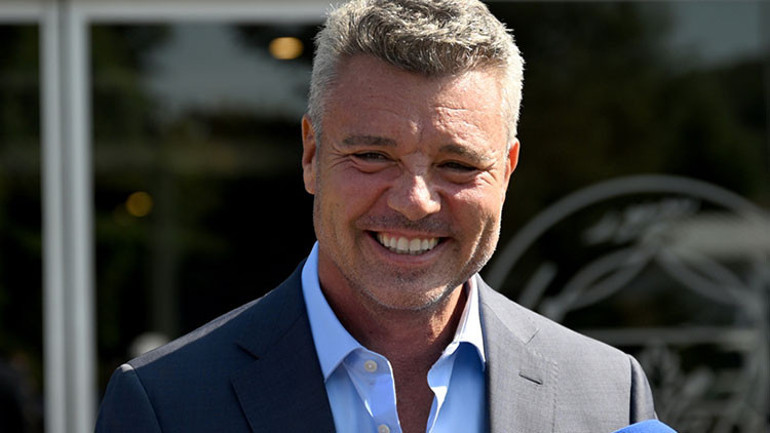 Fenerbahçe Başkanı Sadettin Saran, Beşiktaş derbisi öncesi prim açıklayacak Tedesco’dan kırmızı kart planı