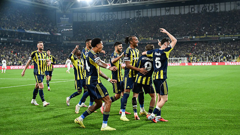 Fenerbahçede derbi öncesi 2 isim sınırda