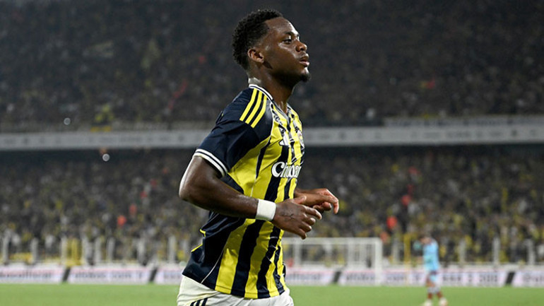 Fenerbahçeli Jhon Duran’a sahip çıktı ‘Onu gözden çıkarmamalıyız’