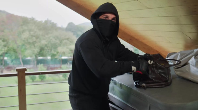 Güller ve Günahların 4. bölümünde neler oldu Hastaneden beklenen haber geldi... Berrak uyandı