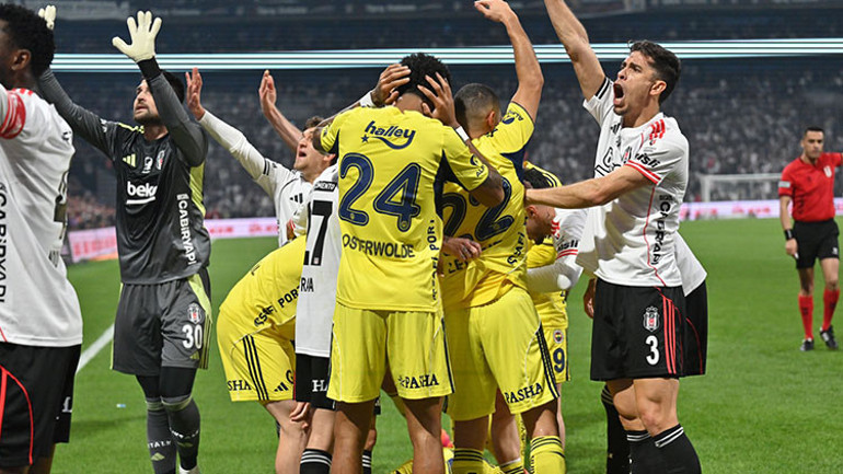 Марко Асенсион получил удар по голове посторонним предметом во время дерби.