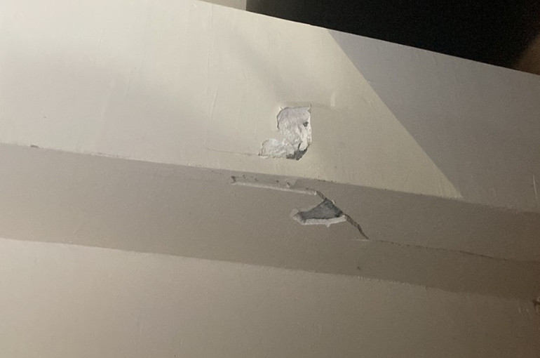 Darıca Kosova Sokak'ta kolon çatlağı oluşan binalar