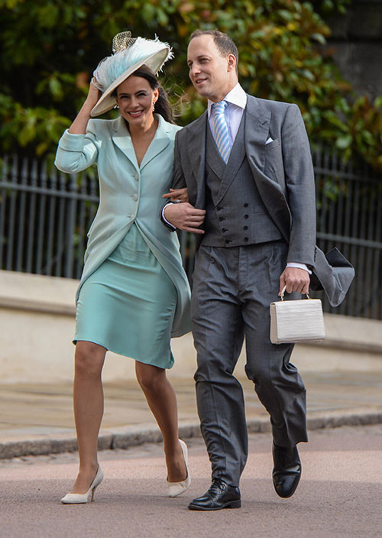 Sarayın öteki oyuncu gelini... Meghan gibi mesleğini bırakmadı, konuşup sorun çıkarmadı... Uslu uslu çocuklarını doğurup mutlu mesut yaşıyor