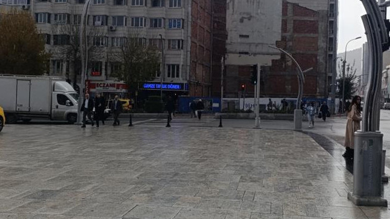 Gök gürültülü kuvvetli sağanak geliyor Pus ve sis etkili olacak: İstanbul ve Ankara dahil 30 ilde yağmur alarmı | İşte yağış beklenen iller