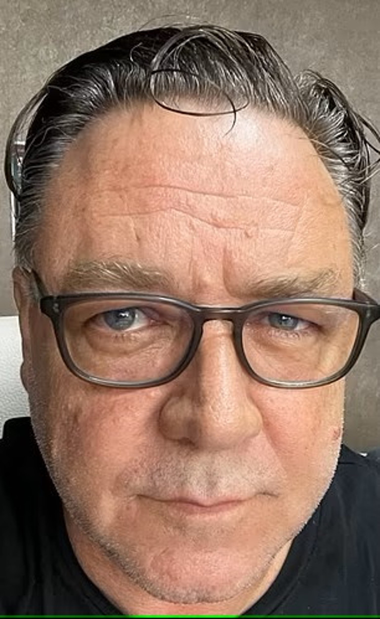 Hem aşık hem de çok mutlu… Ama nişan haberi yalan çıktı: Bir daha asla evlenmem