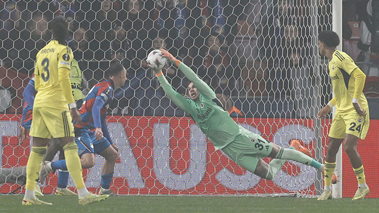 Viktoria Plzen - Fenerbahçe maçının ardından Nihat Kahveciden hakem yorumu Ajax taraftarı olabilir, şaşırmam