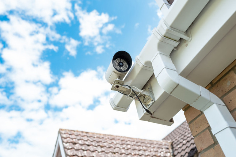 Daire kapısına kamera taktıranlar dikkat, hapse girebilirsiniz Apartman kapısı özel alan mıdır Uzman isim detayları anlattı