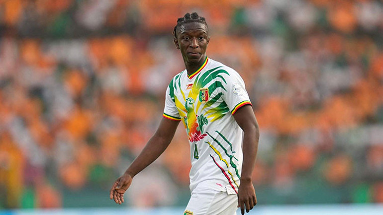 Fenerbahçe transfer listesine 2 ismi aldı Devin Özek Almanya’da görüştü