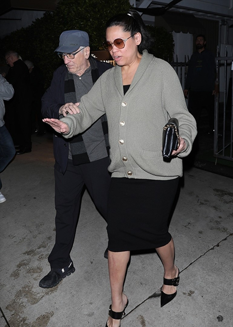 Sayamayacağı kadar çok parası ve torunundan bile küçük bir kızı var… Yine de çalışmadan duramıyor… Beni ihmal etme, yoksa aramız bozulur