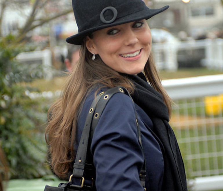 Daha gerçek kraliçe olamadı... Ama çoktan disko kraliçesi olarak tarihe geçti bile