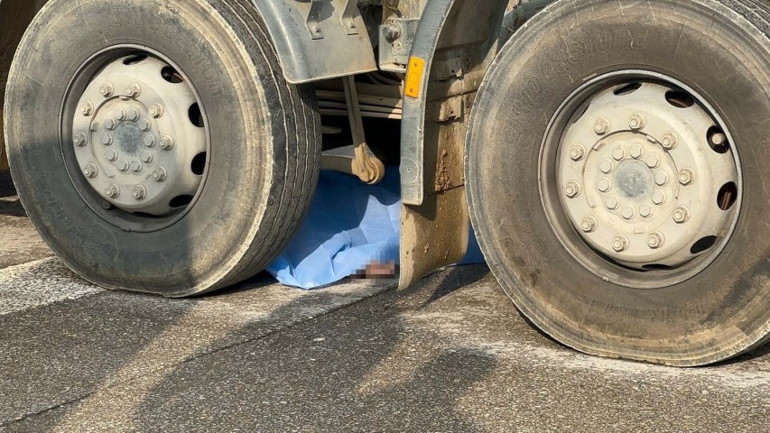 Son nefesinde torununu kurtarıp hayatını kaybetti