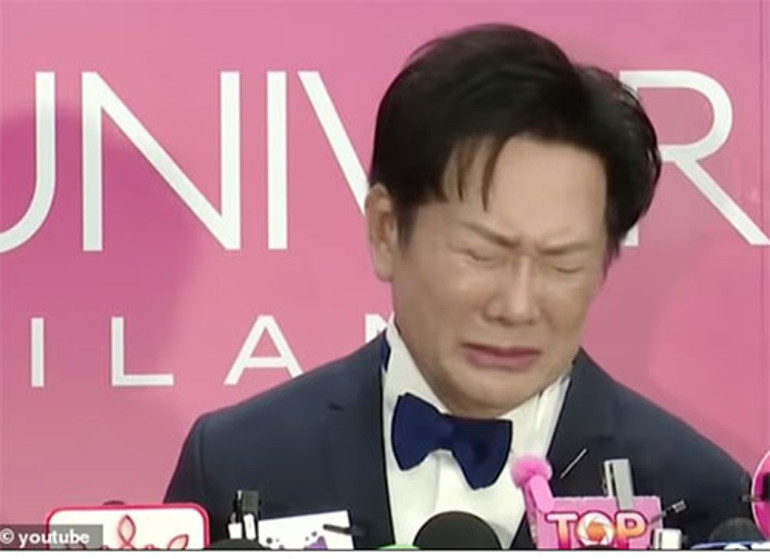 Kainat Güzeli yarışmasında gözyaşları.. Meksikalı güzeli azarlamıştı... Herkesin önünde hüngür hüngür ağladı